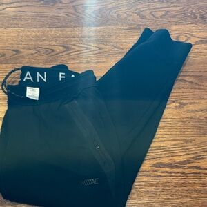 American Eagle Black Joggers- Men’s Small